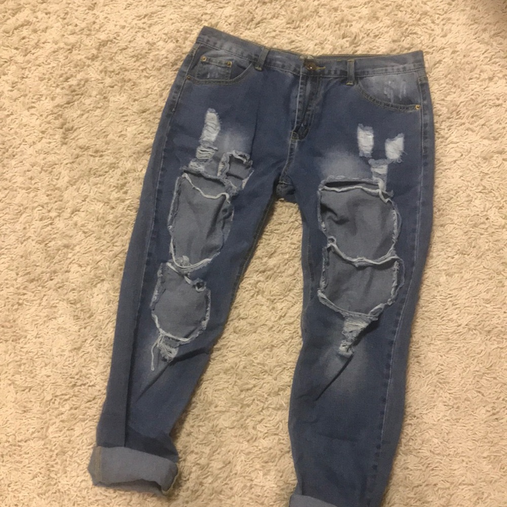 Distressed boyfriend jeans